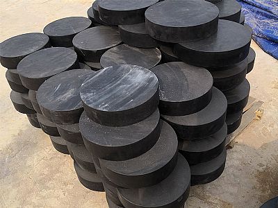 锡林郭勒板式橡胶支座由若干层橡胶片与薄钢板经加压硫化